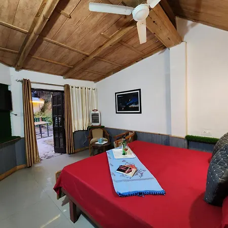 Pine Valley Resort Kasauli Exterior photo