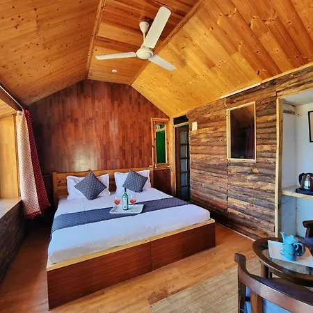 Pine Valley Resort Kasauli Exterior photo